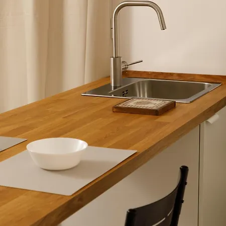 Connie's Tourist 3* Bari