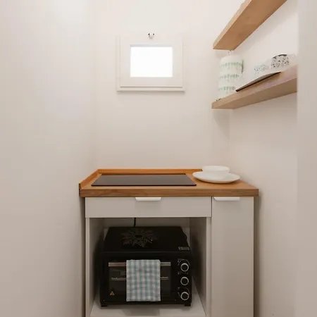 Vendégház Connie's Tourist 3*