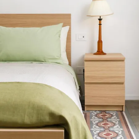 Connie's Tourist Vendégház 3*