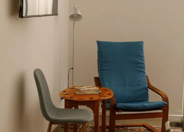 Connie's Tourist 3* Бари